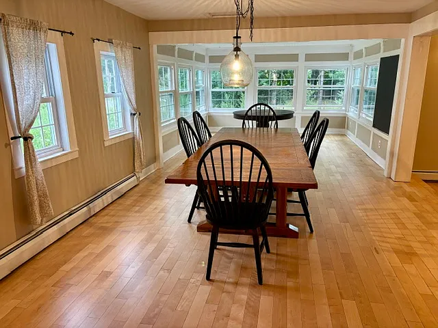 4 bed, 2800 sqft, $3,350 — Photo 3