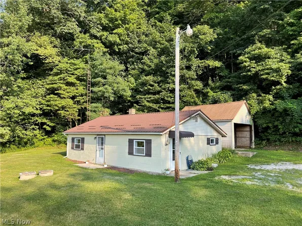 10490 State Route 520, Killbuck, OH 44637
