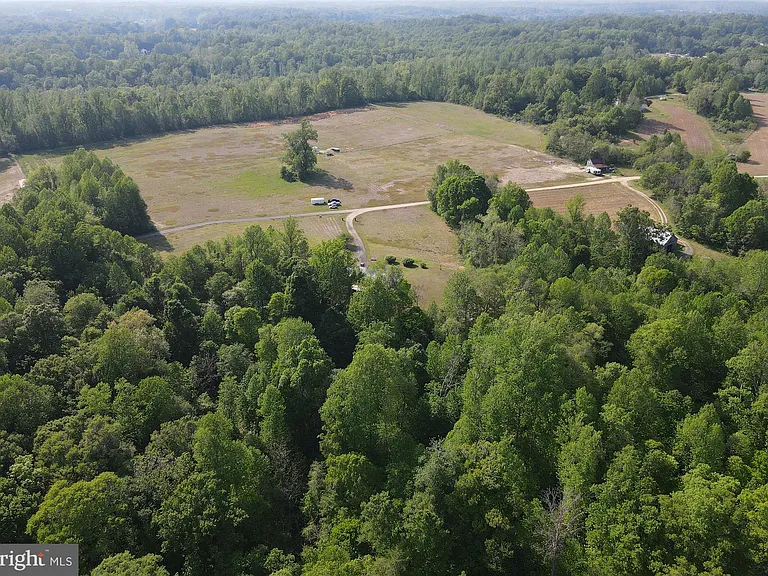 13245 Croom Rd — Photo 60