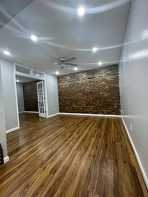 Rented by Candid Listings LLC | media 21