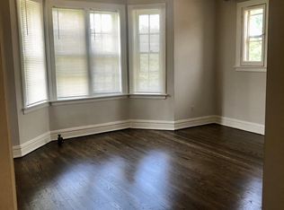 215 W Quincy St #3, Riverside, IL 60546