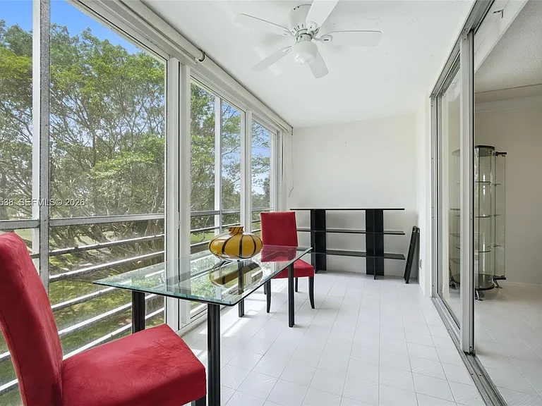 821 Cypress Blvd #307 — Photo 23
