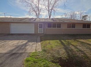 2601 2nd Ave, Groves, TX 77619