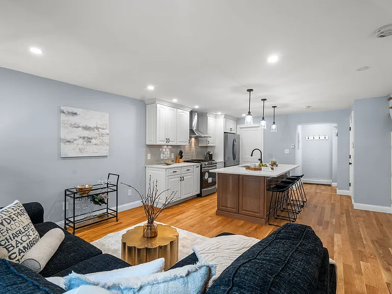 510 Medford St #1 — Photo 22