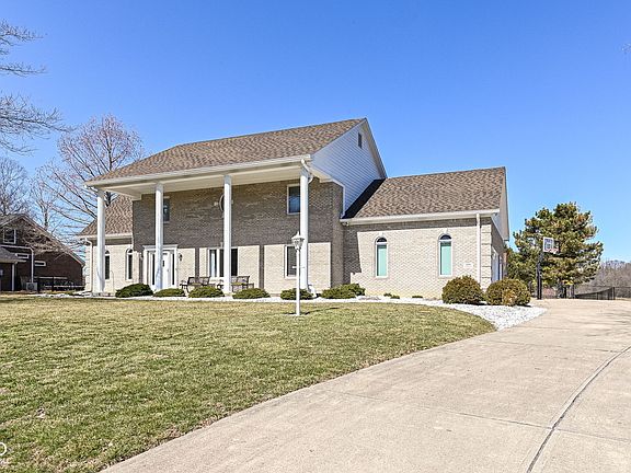 3rd image of 3332 W Raven Field Blvd