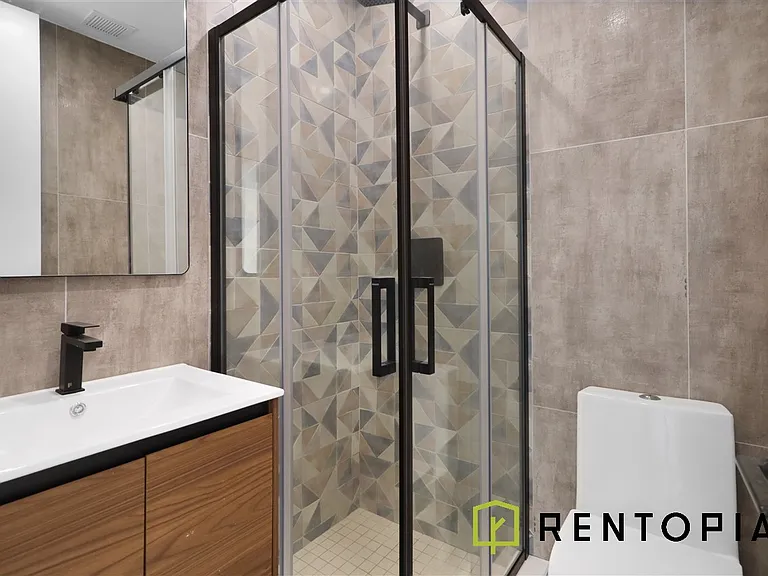 352 Meeker Ave #6H — Photo 9