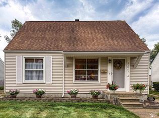 25045 Andover Dr, Dearborn Heights, MI 48125