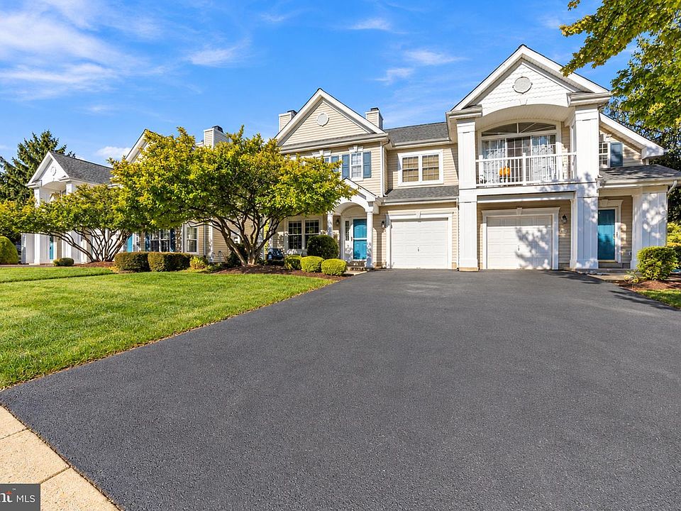 1st image of 206 Middlebury Dr
