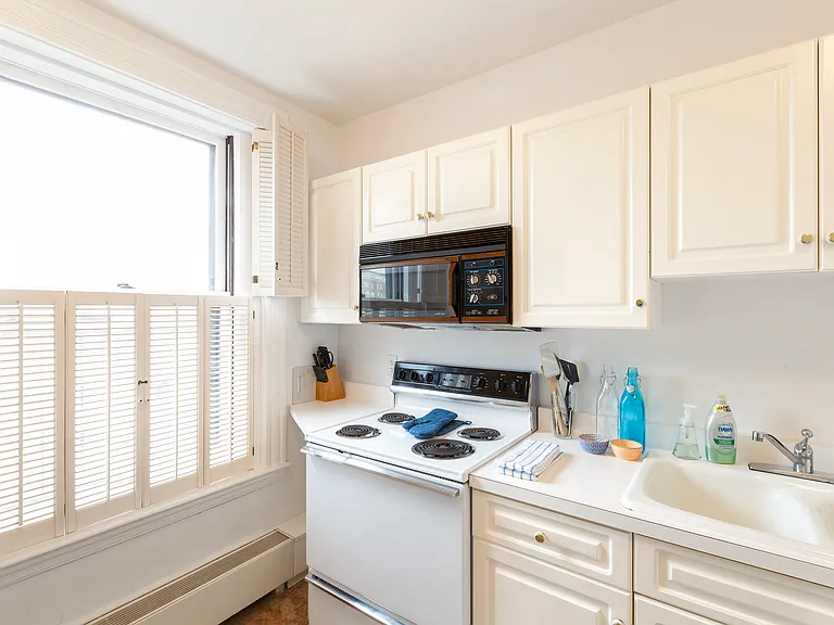 383 Commonwealth Ave #4B — Photo 8