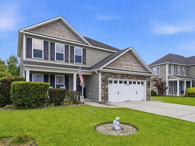 553 Montego Ct — Photo 2