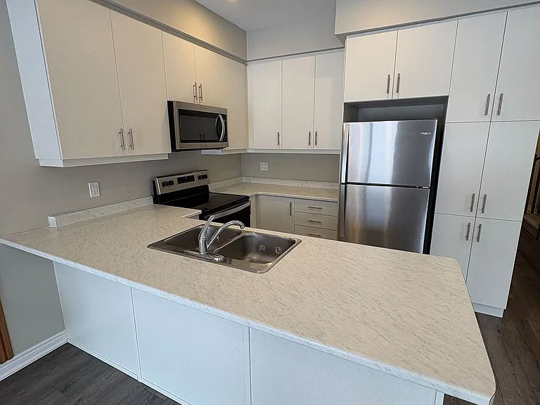 30 Mia Dr #1 — Photo 11