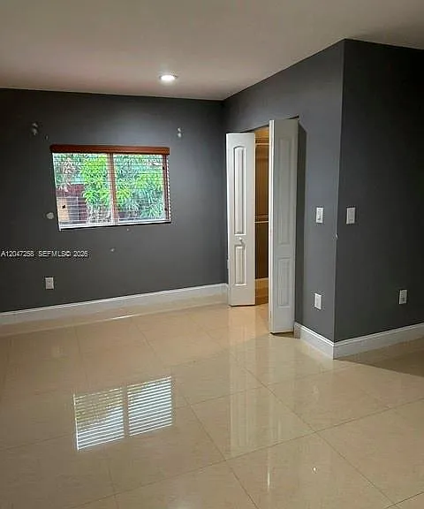 1065 NW 15th St — Photo 14