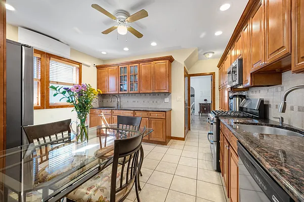 Sold by Madison Estates Sotheby's International Realty | media 8