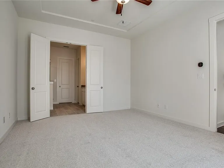 1000 Marian Dr — Photo 12