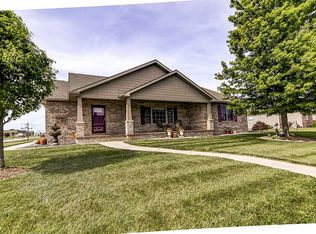 1295 Red Bud Run, Sherman, IL 62684