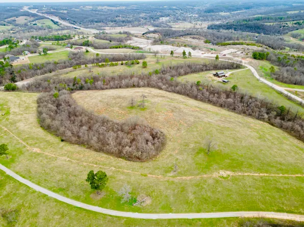 1189 Mountain Ridge Drive, Pineville, MO 64856