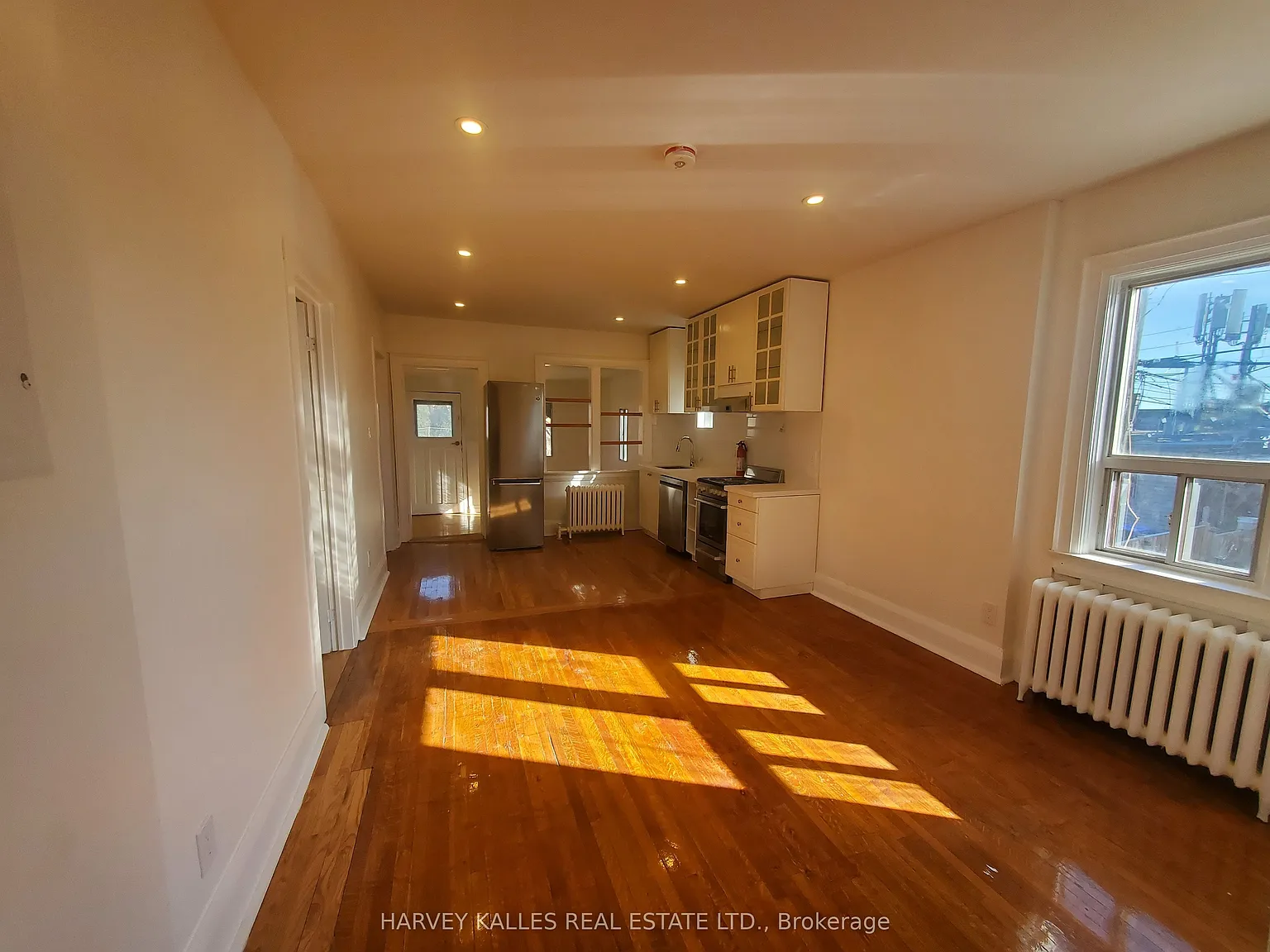 2 bed, $2,700 — Photo 4