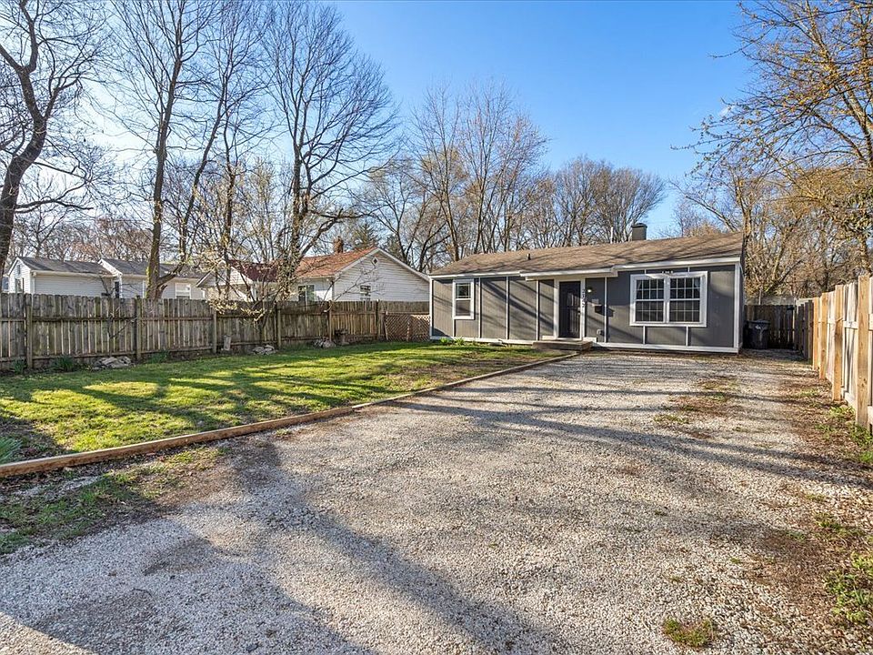 2142 E 34th St, Indianapolis, IN 46218 | Zillow