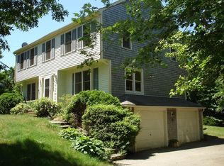 24 Seal Cove Rd, Plymouth, MA 02360
