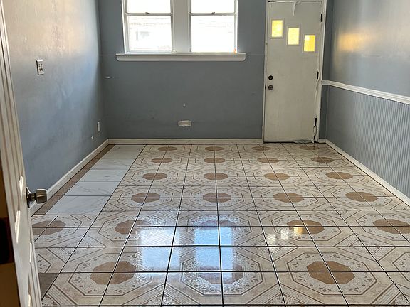 4th image of 4307 Cottman Ave #1