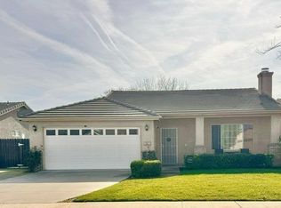1031 W Willow Dr, Hanford, CA 93230