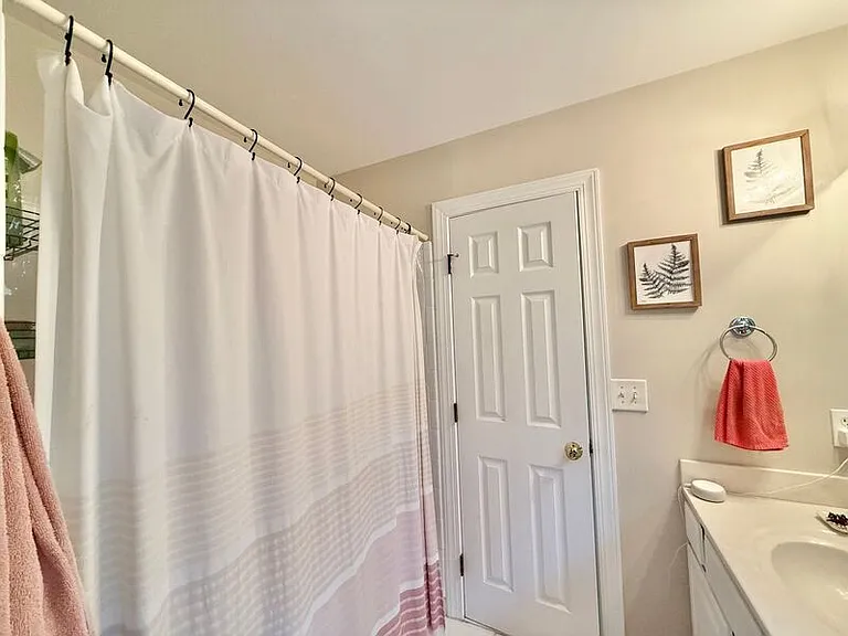 1105 Banbury Woods Pl — Photo 14
