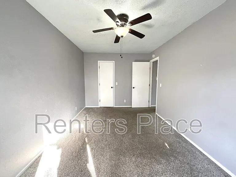 1920 N Desert Palm Ave — Photo 12