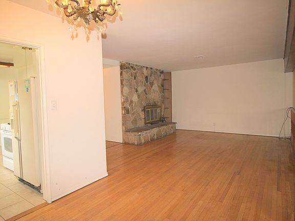 2nd image of 1951 Fulton Ave