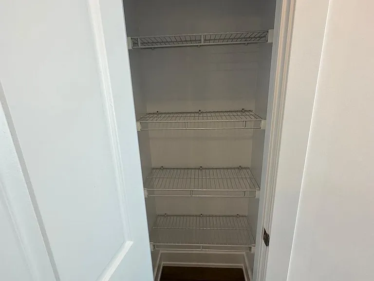 460 Dundas St E #715 — Photo 9