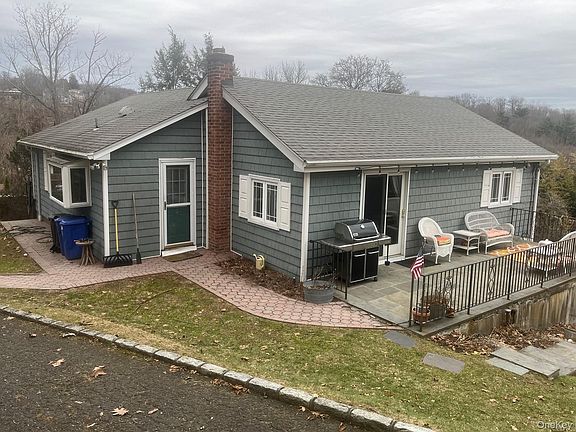 2nd image of 13 Summitt Pl