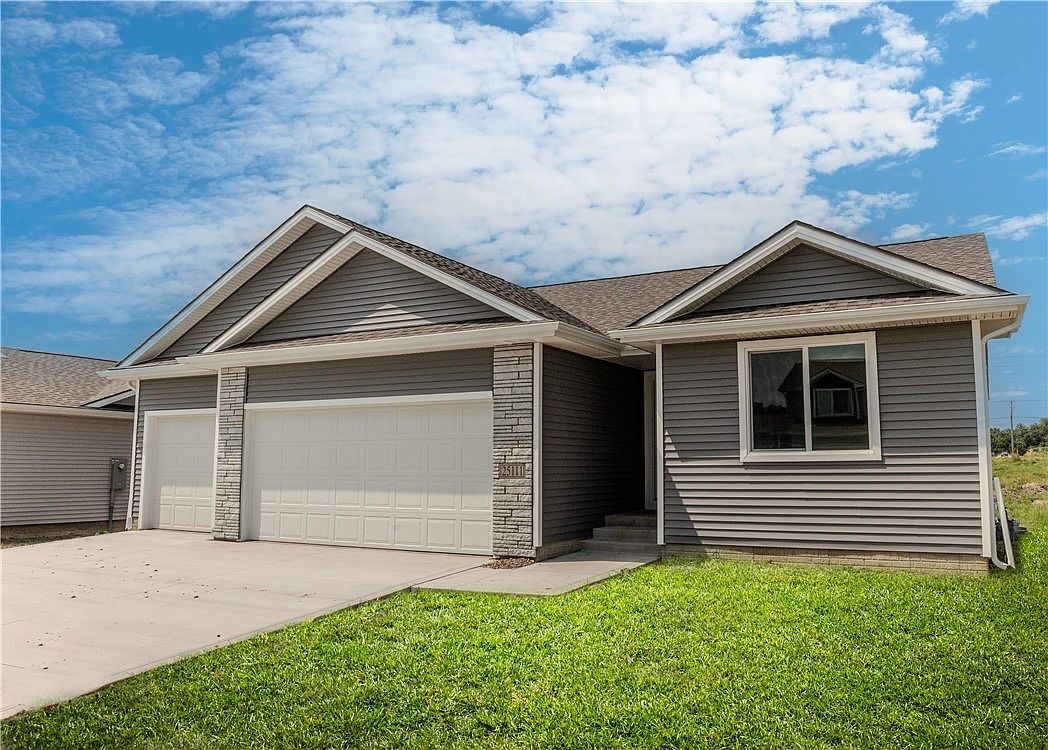 25111 Bluebird Cir, Adel, IA 50003 | Zillow