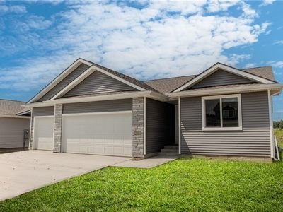 25111 Bluebird Cir, Adel, IA, 50003
