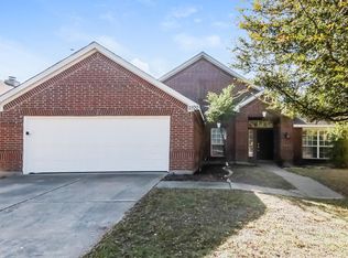 2100 Lake Fork Ln, Little Elm, TX 75068