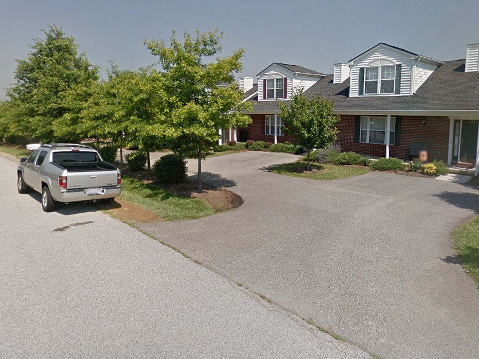 1st image of 245 Tall Oak Blvd