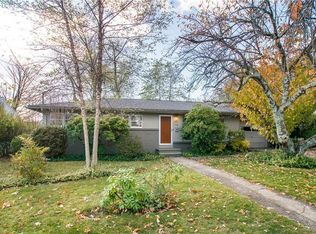 132 Gillooly Dr, Warwick, RI 02888