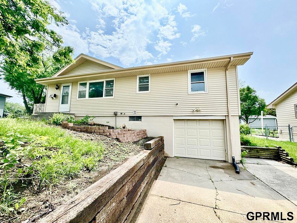 1st image of 307 Hogan Dr