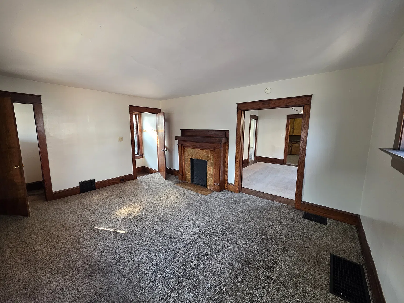 1420-22 West 8th Street - 2 — Photo 1