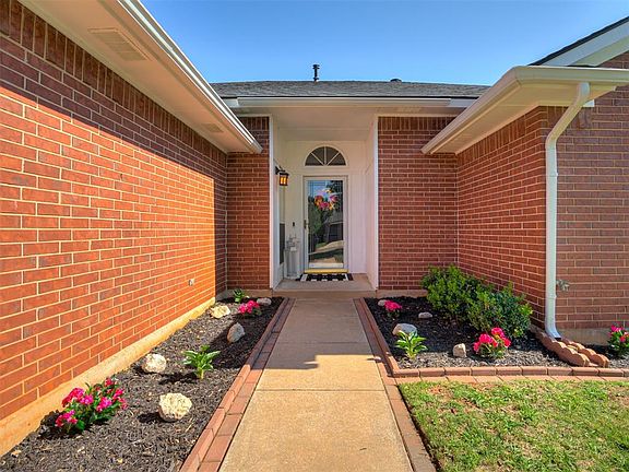2nd image of 2609 NW 160th St