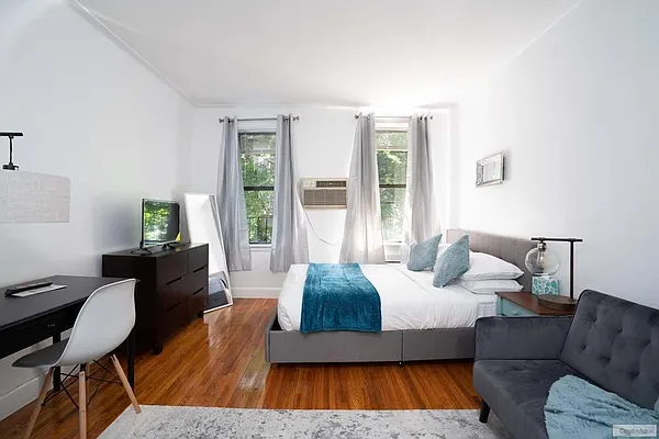 Rented by Charles Coutinho LLC | media 1