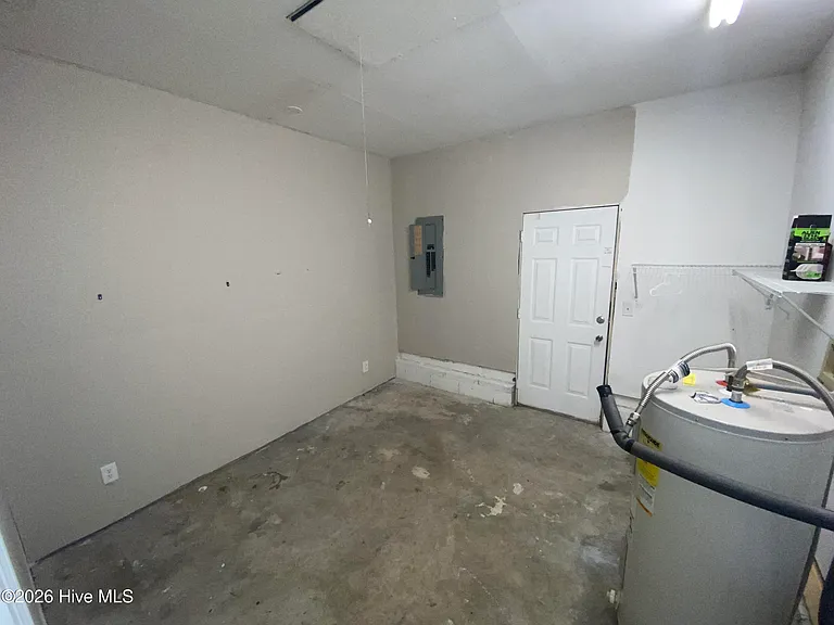 461 N Highway 172 — Photo 14