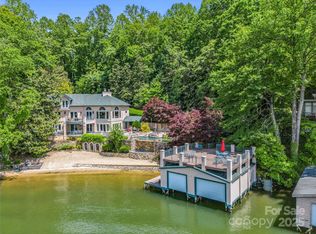 454 Cut Away Rd, Lake Lure, NC 28746