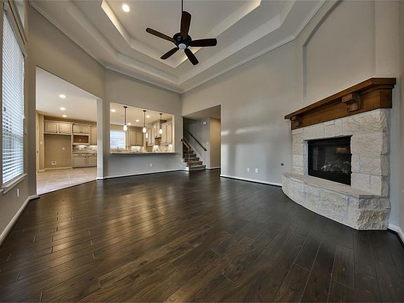2nd image of 148 Capriccio Ln