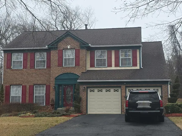 804 Falls Lake Dr, Bowie, MD 20721