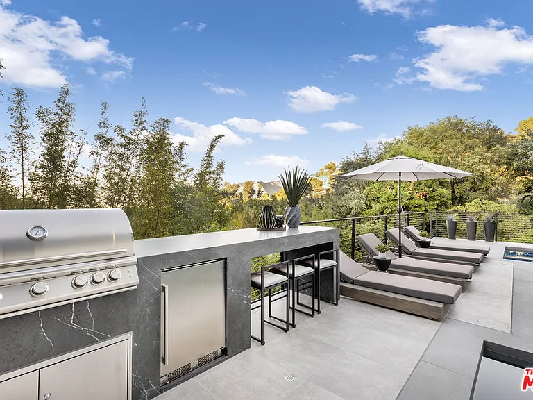 7317 Caverna Dr — Photo 40