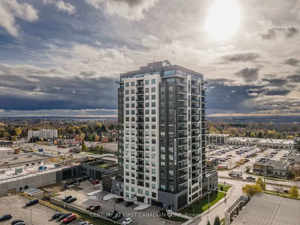 4286 King St E #1008, Kitchener, ON N2P 0C1