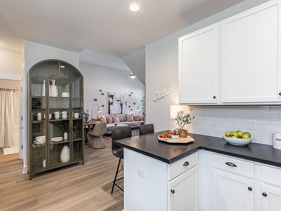 2nd image of 7205 Bona Vista Pl #832