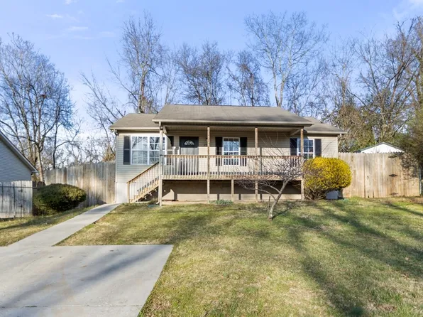 2916 Woodmont Rd, Knoxville, TN 37917