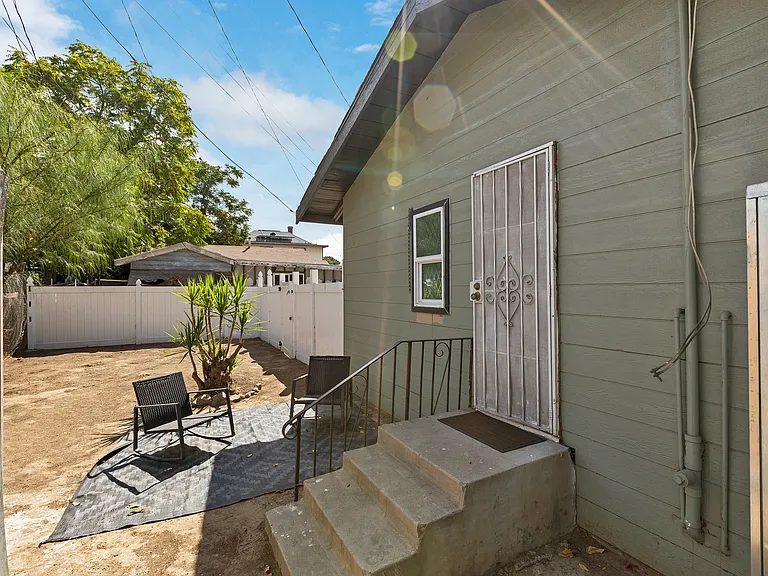 3461 5th St — Photo 20