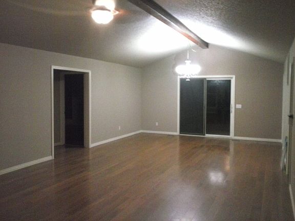 3rd image of 49 Kensington Dr