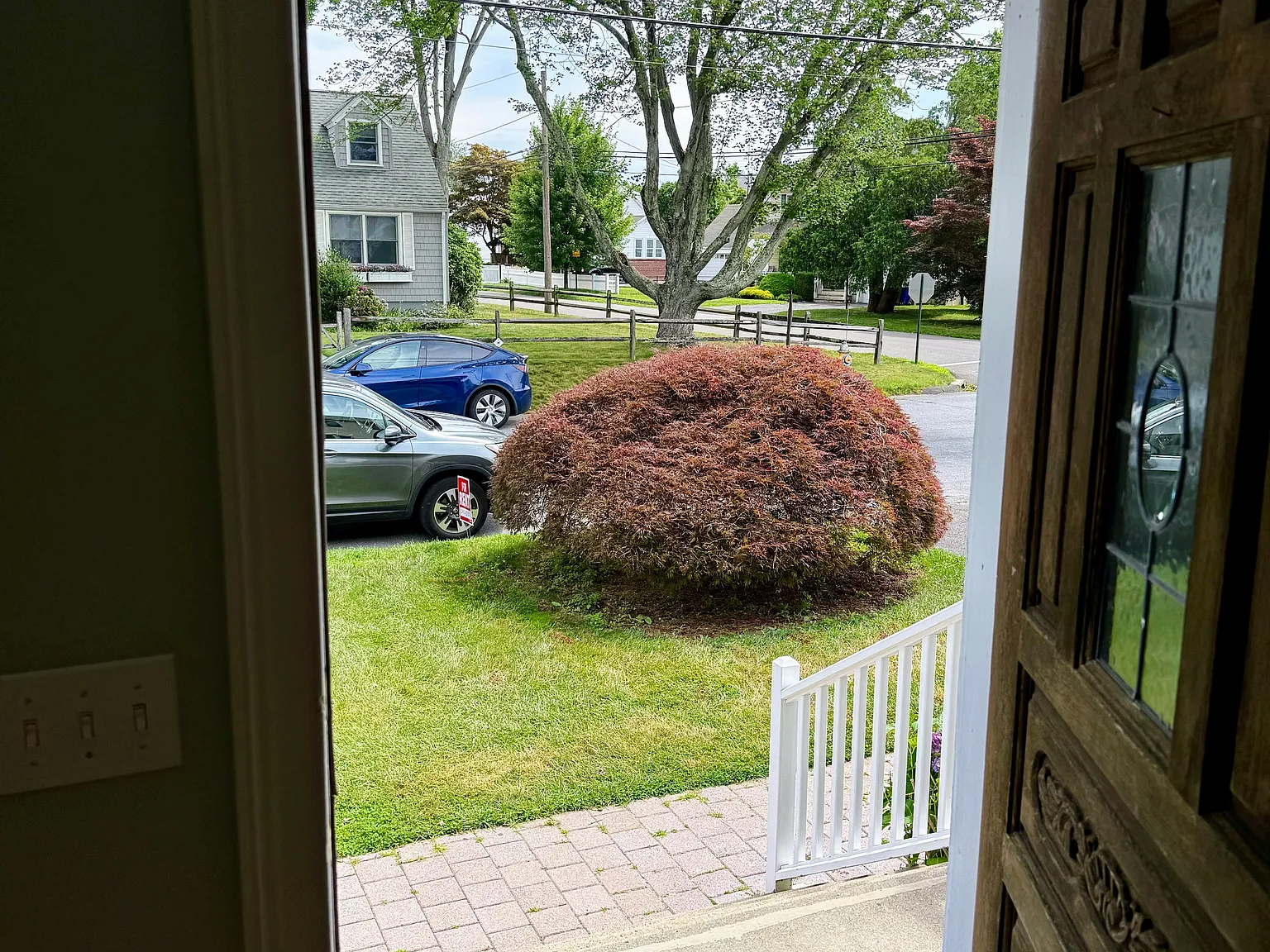 211 Hunyadi Ave — Photo 2